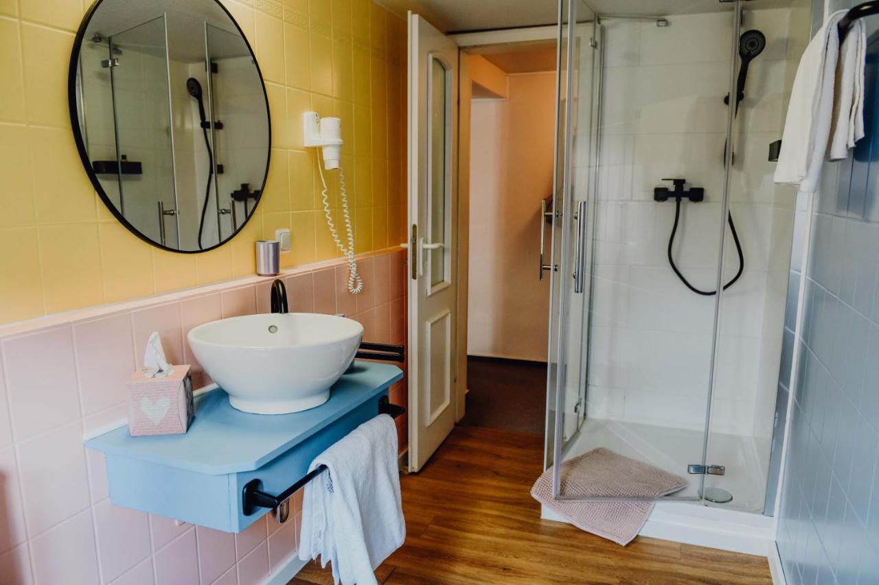 Sleepart Room For 2 ツェレ エクステリア 写真